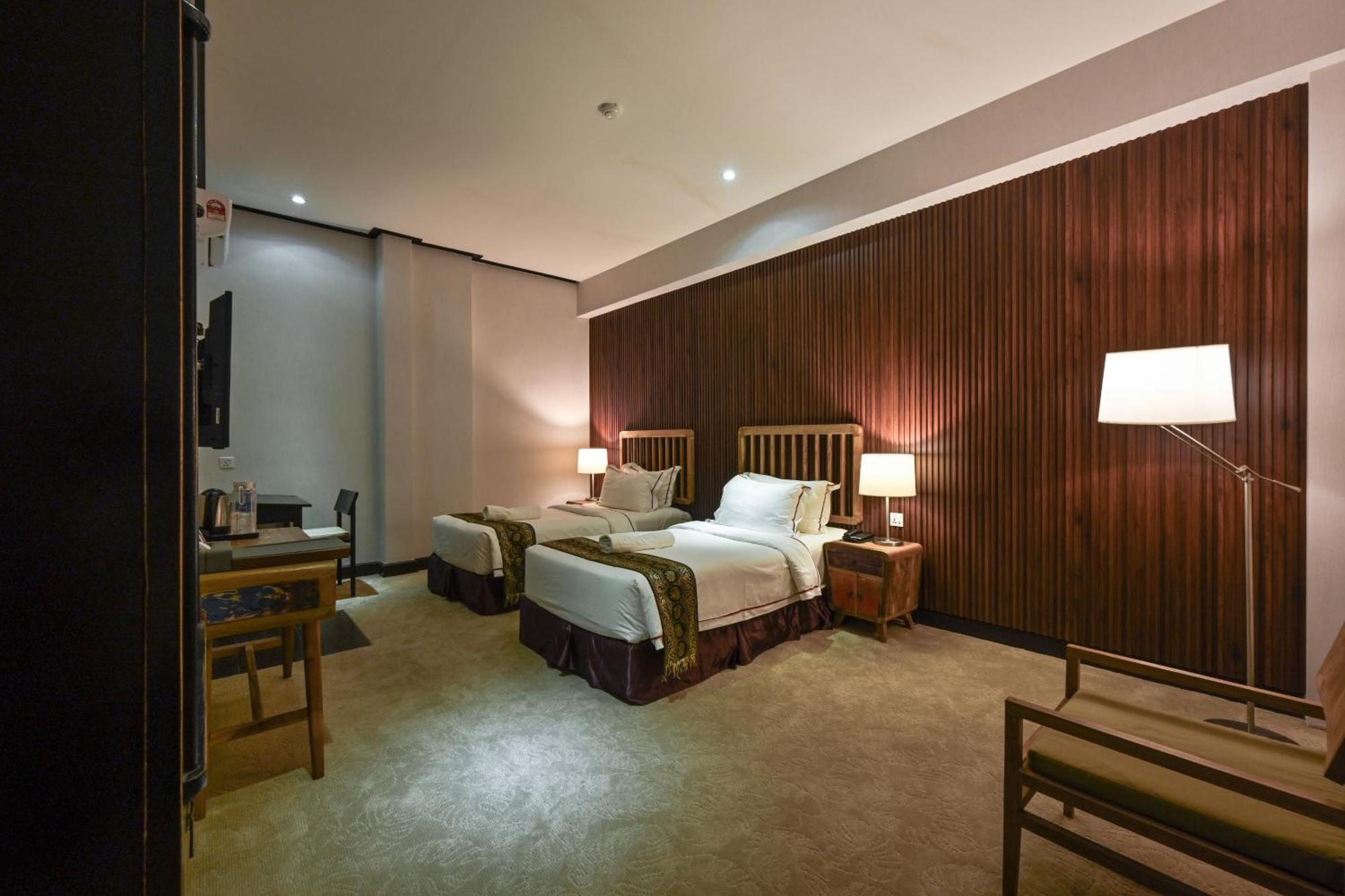 Hotel 1825 Gallery 3*