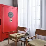 1825 Gallery Hotel